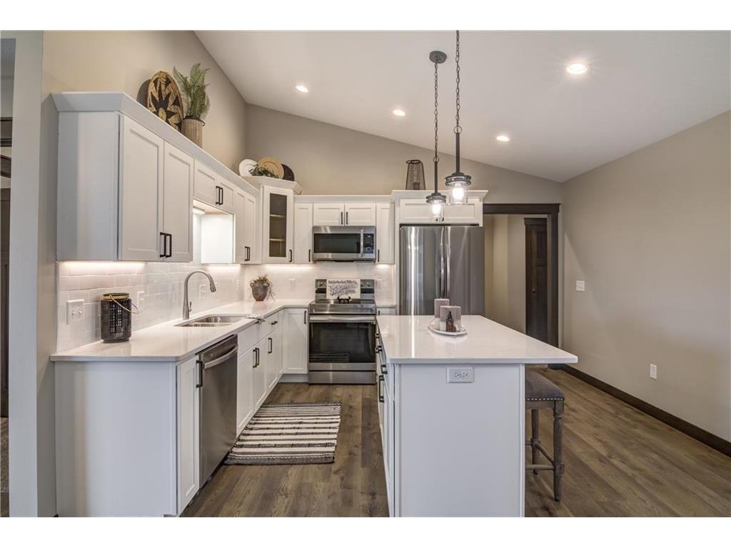 236 S Chestnut Ellsworth WI 54011 6821297 image1