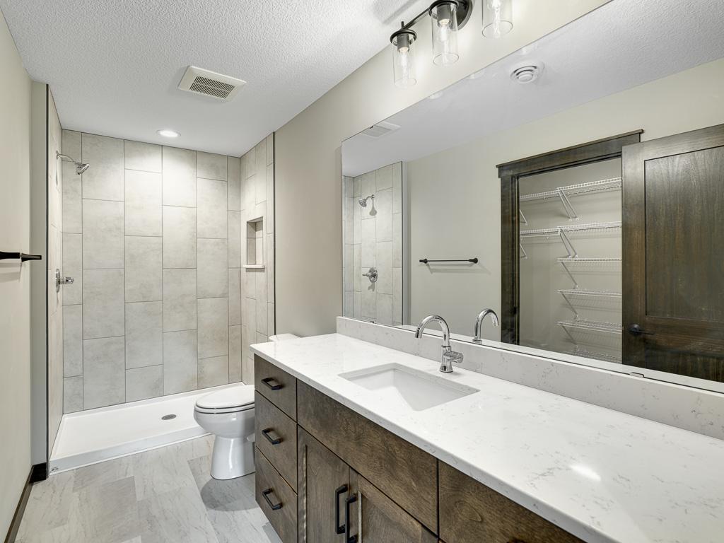 236 S Chestnut Ellsworth WI 54011 7090882 image10