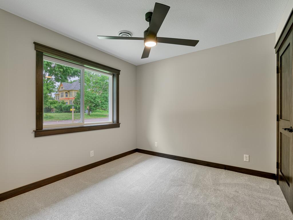 236 S Chestnut Ellsworth WI 54011 7090882 image11