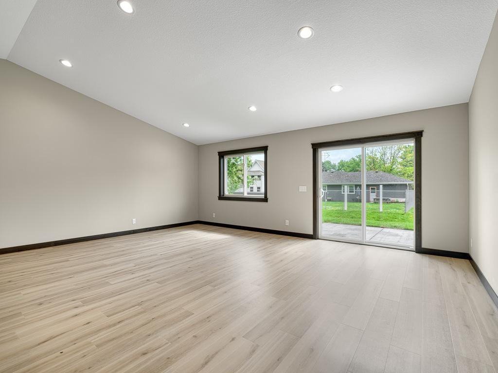 236 S Chestnut Ellsworth WI 54011 7090882 image7
