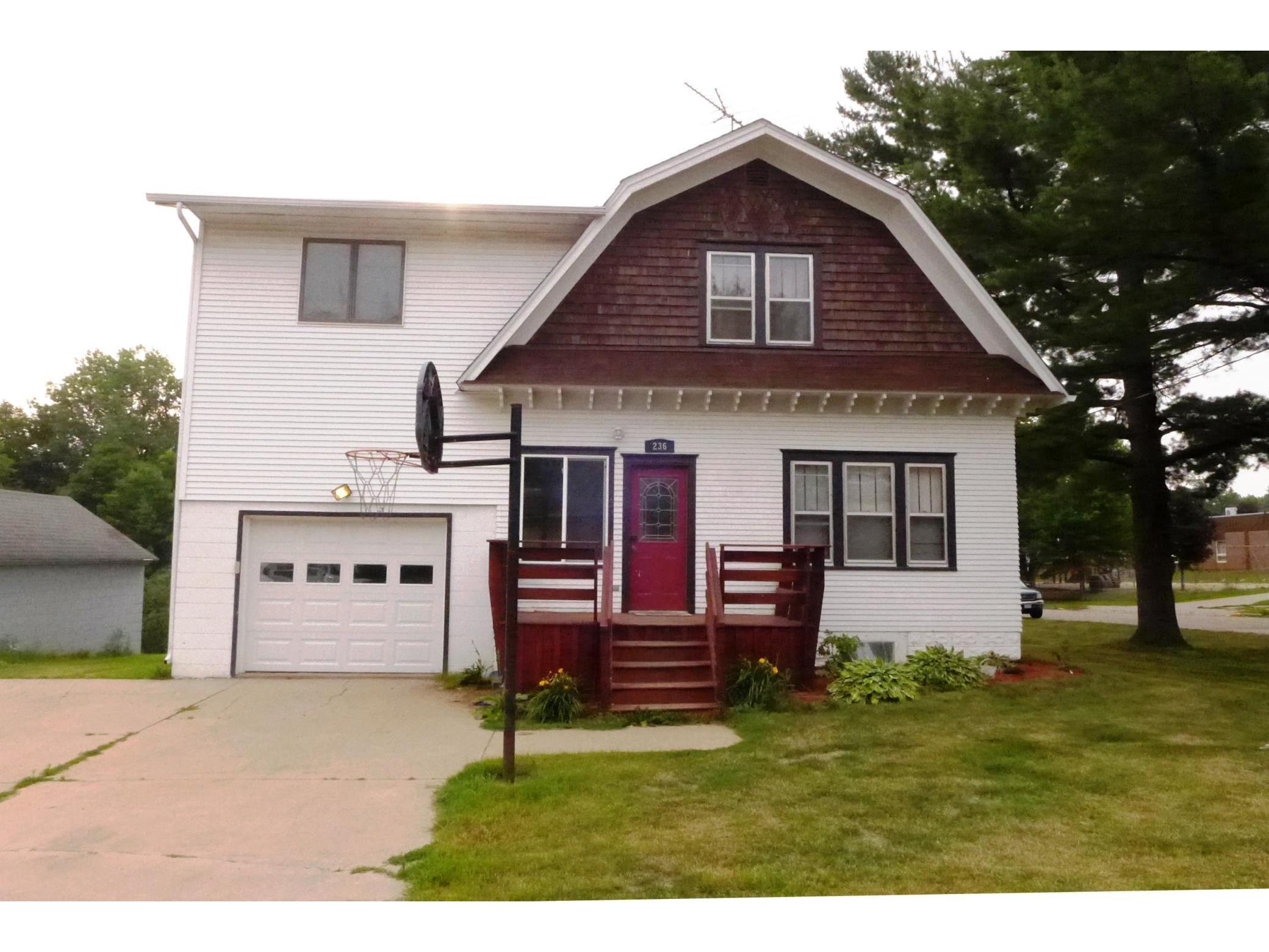 236 S Grant Street, Ellsworth, WI 54011 MLS 6028423 Edina Realty