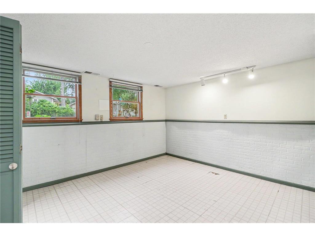 236 Strese Lane Apple Valley MN 55124 7071897 image17