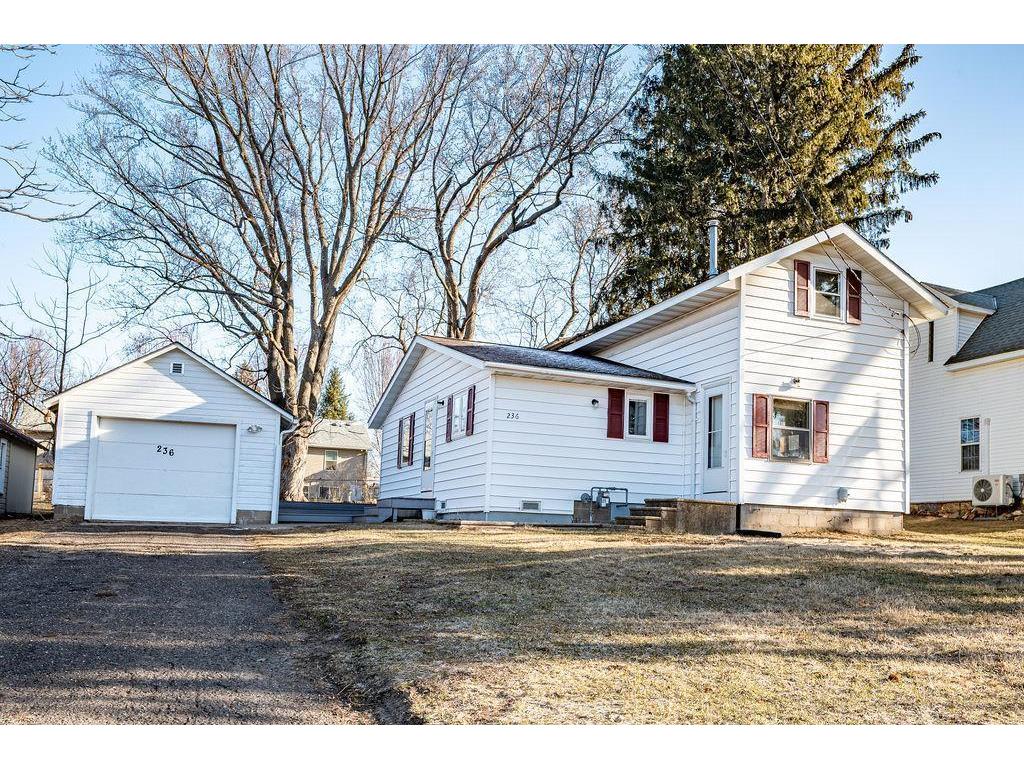 236 W Summit Avenue Ellsworth WI 54011 6690422 image1