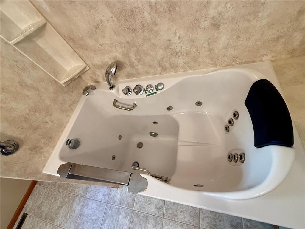 236 Wilson Street Alden MN 56009 6819358 image16