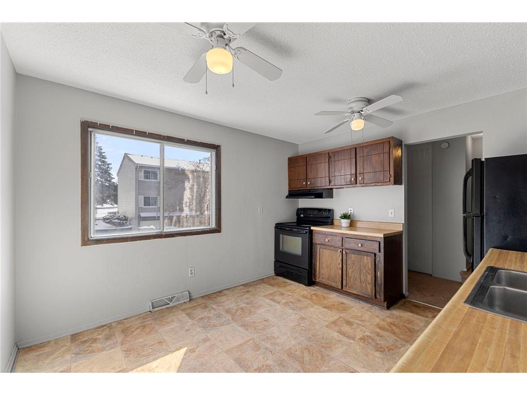 2361 Dorland Lane E Maplewood MN 55119 7037237 image11