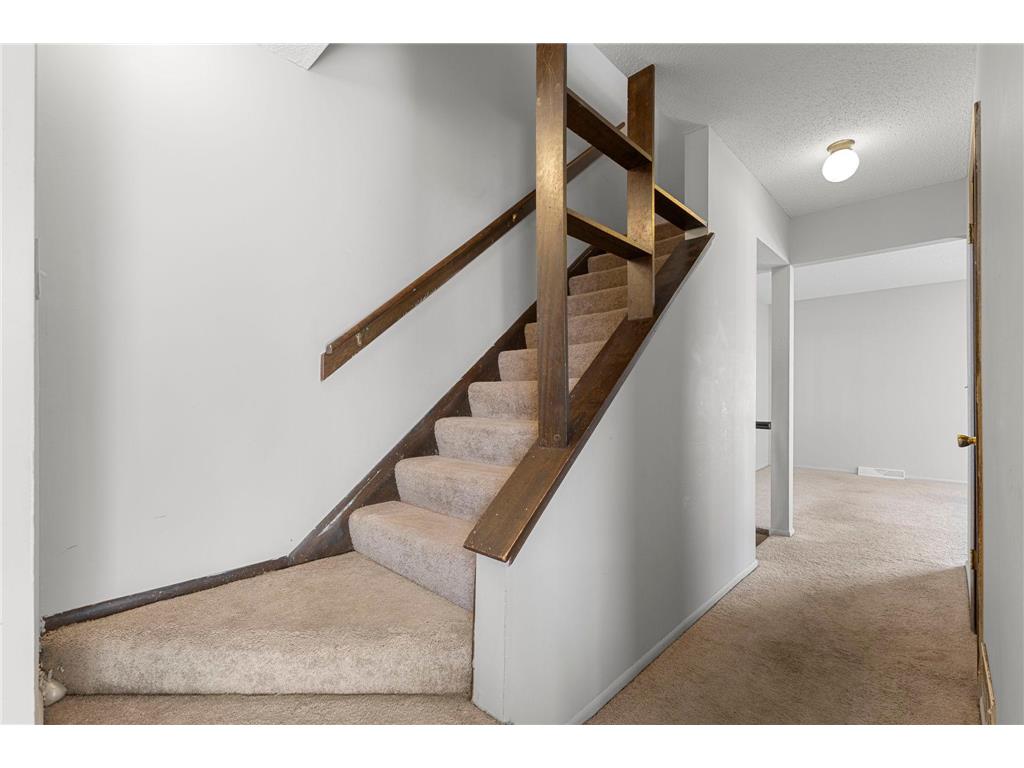 2361 Dorland Lane E Maplewood MN 55119 7037237 image15