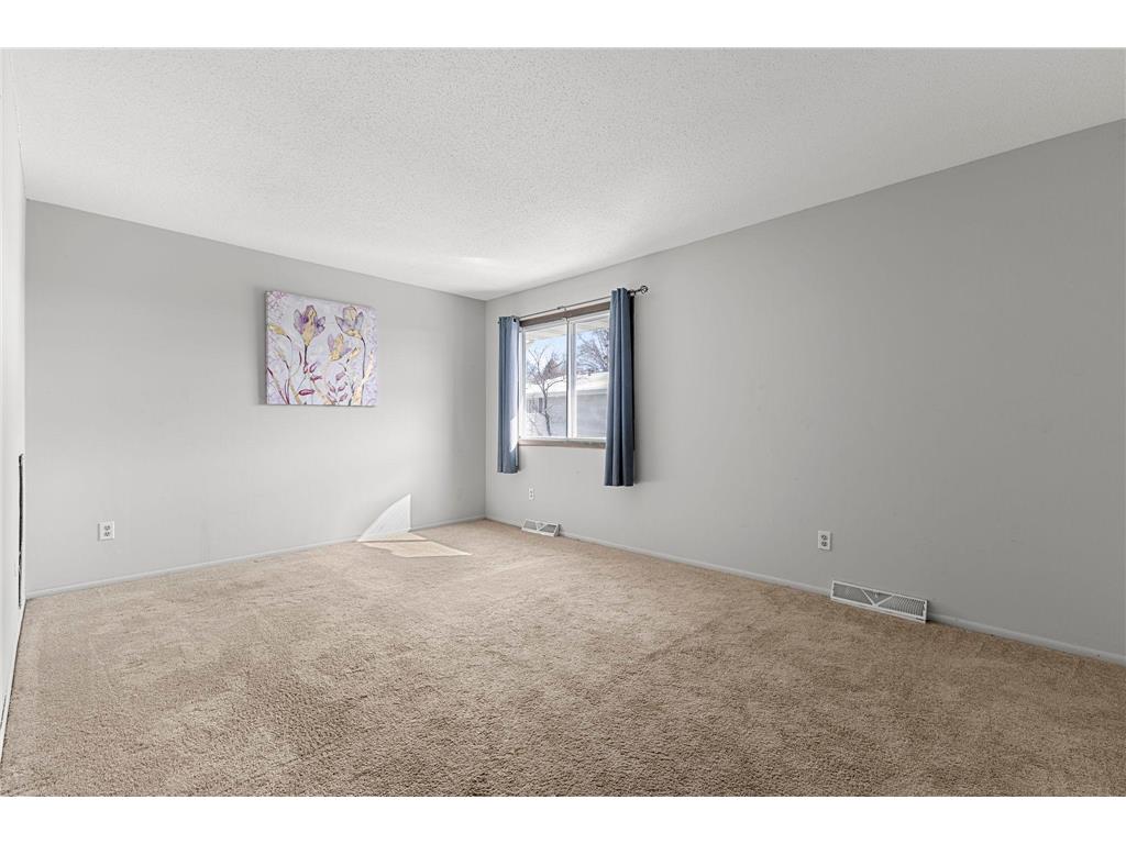 2361 Dorland Lane E Maplewood MN 55119 7037237 image16