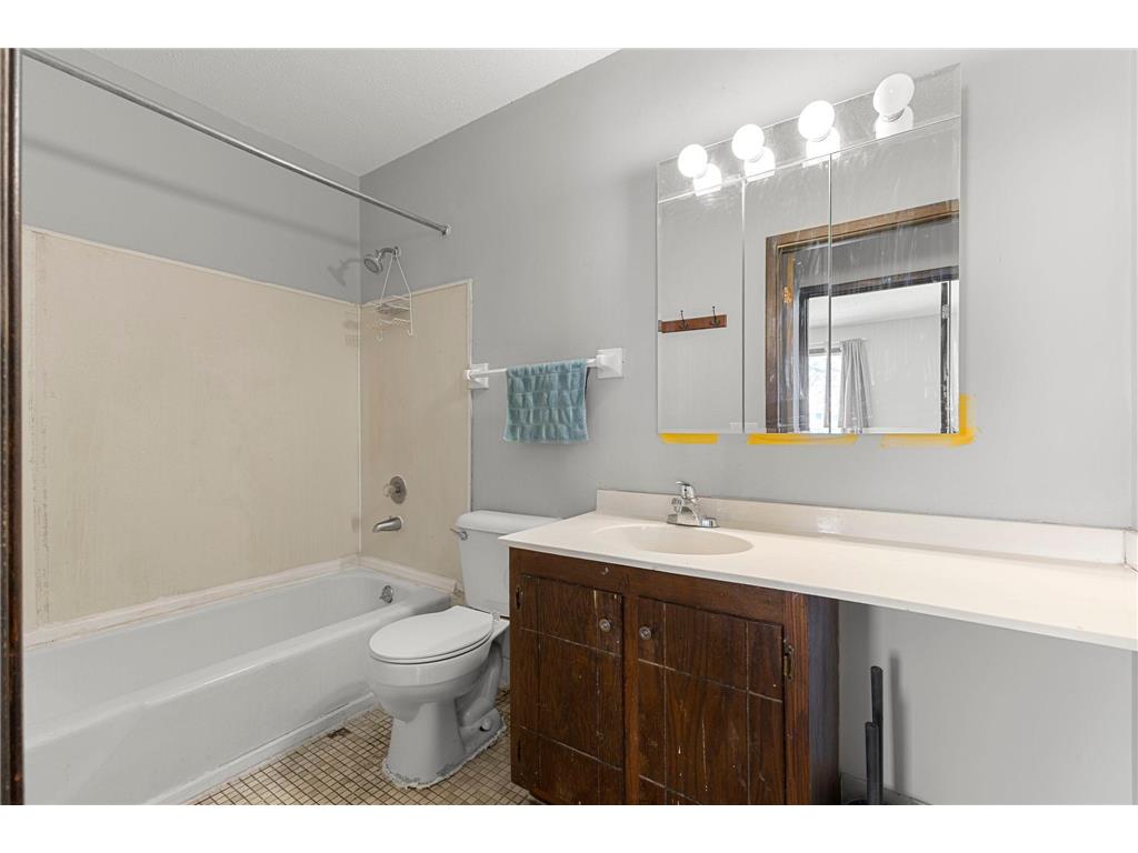 2361 Dorland Lane E Maplewood MN 55119 7037237 image20