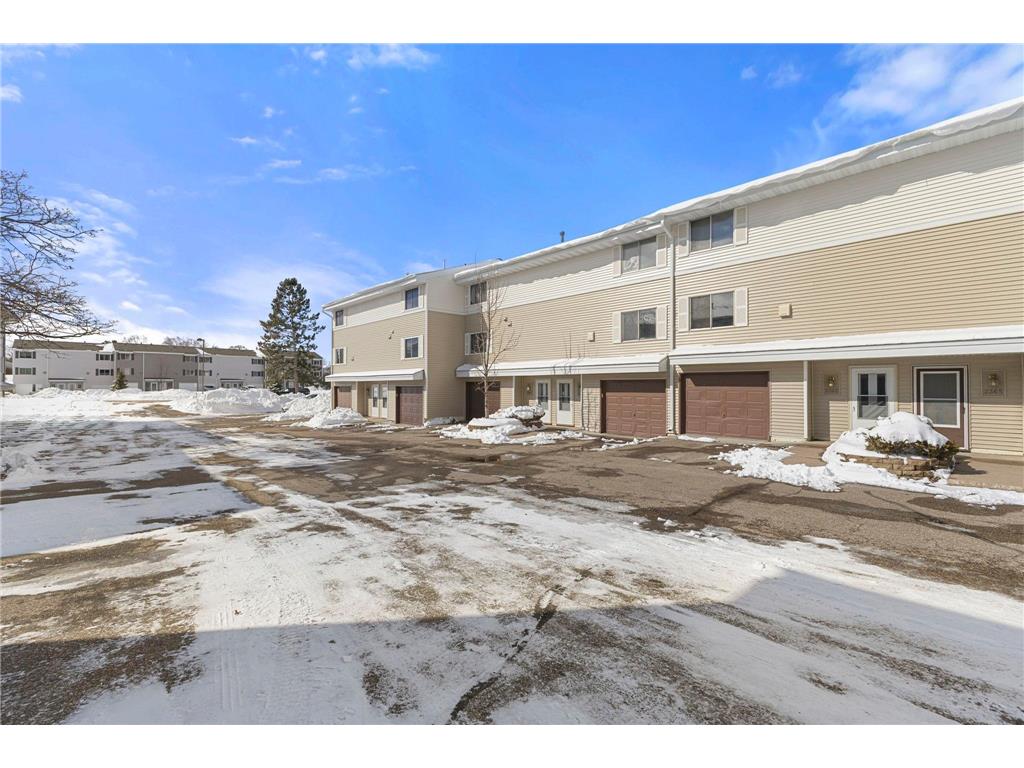 2361 Dorland Lane E Maplewood MN 55119 7037237 image25