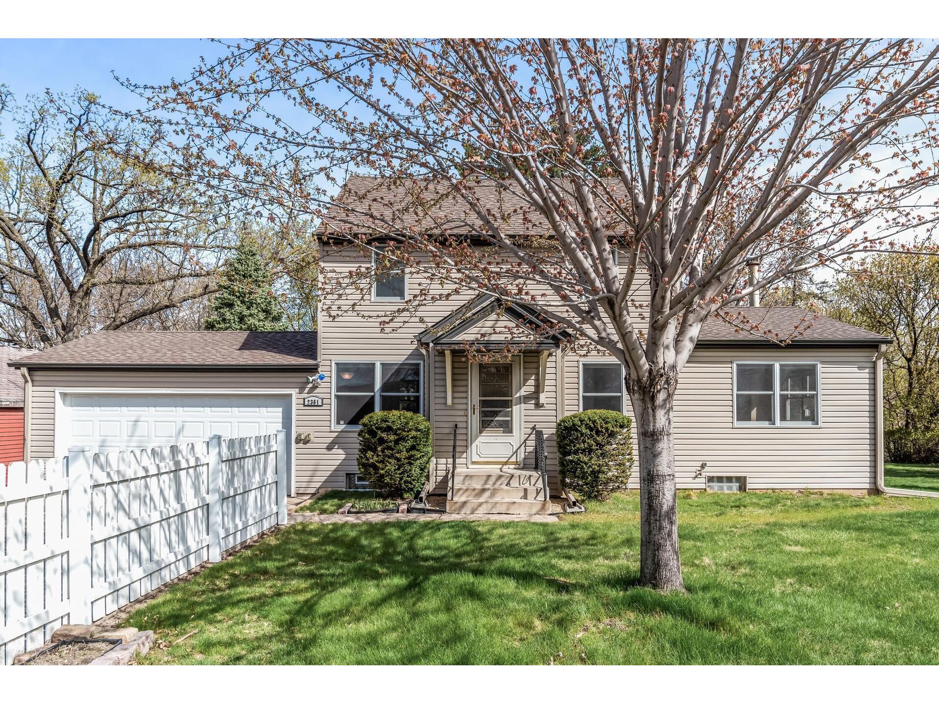 2361 Stillwater Avenue E, Maplewood, MN 55119 MLS 5729700 Edina Realty