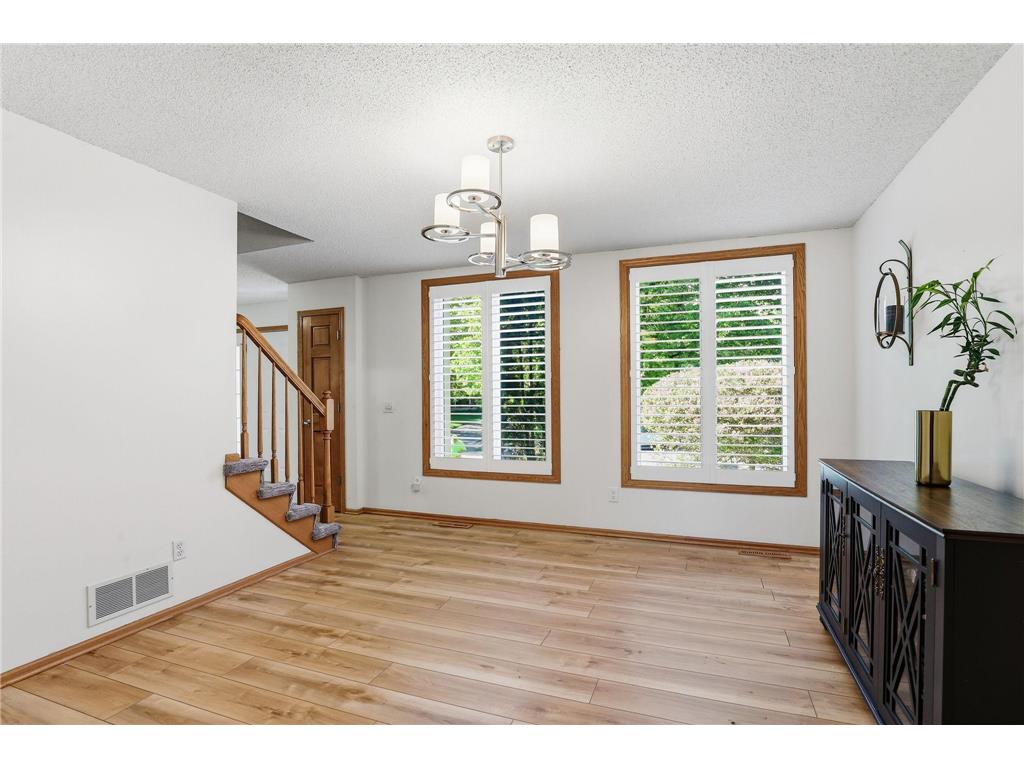 2361 Stone Creek Drive Chanhassen MN 55317 7078791 image12