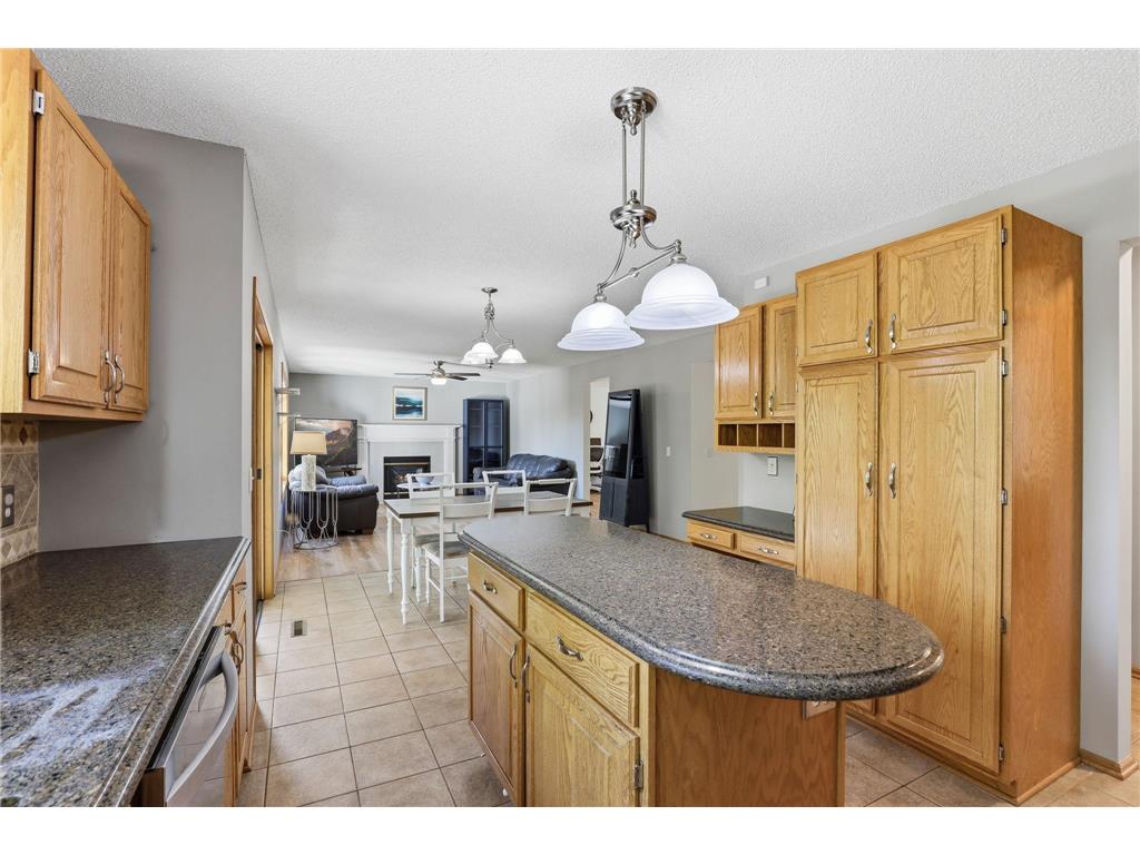 2361 Stone Creek Drive Chanhassen MN 55317 7078791 image17