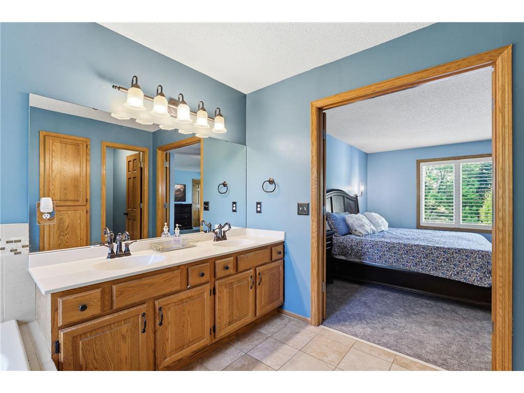 2361 Stone Creek Drive Chanhassen MN 55317 7078791 image29