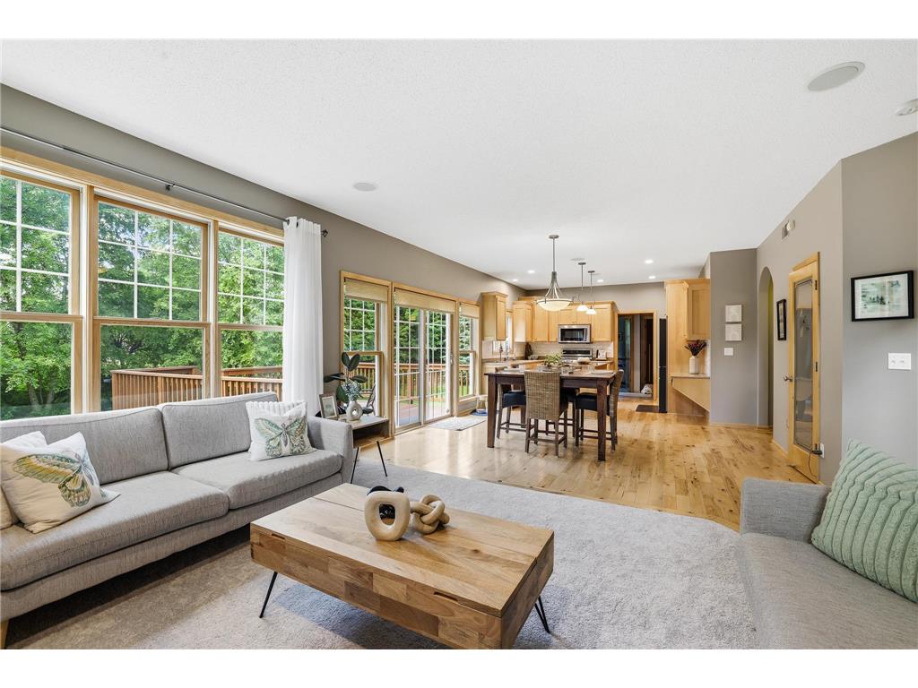 2362 Fieldstone Curve Woodbury MN 55129 7109542 image11