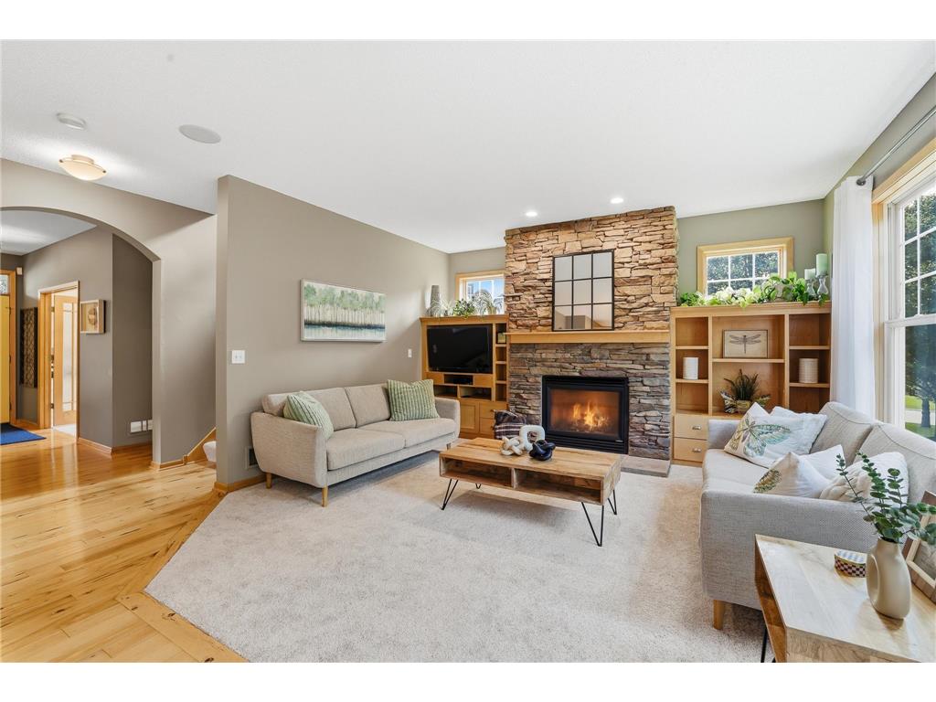 2362 Fieldstone Curve Woodbury MN 55129 7109542 image12
