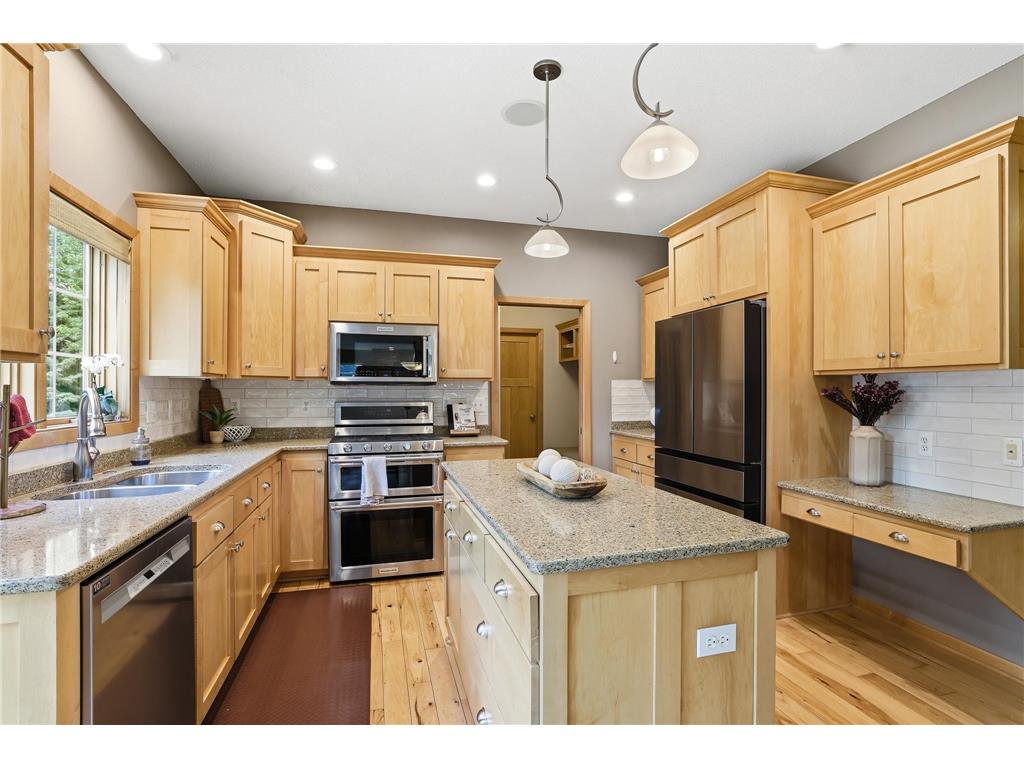 2362 Fieldstone Curve Woodbury MN 55129 7109542 image18