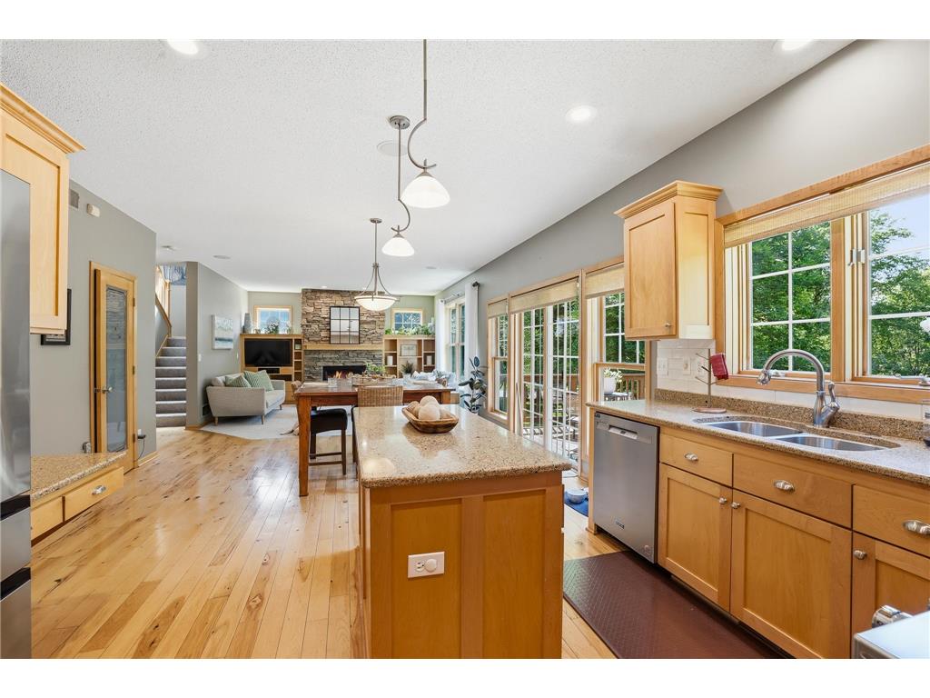 2362 Fieldstone Curve Woodbury MN 55129 7109542 image19