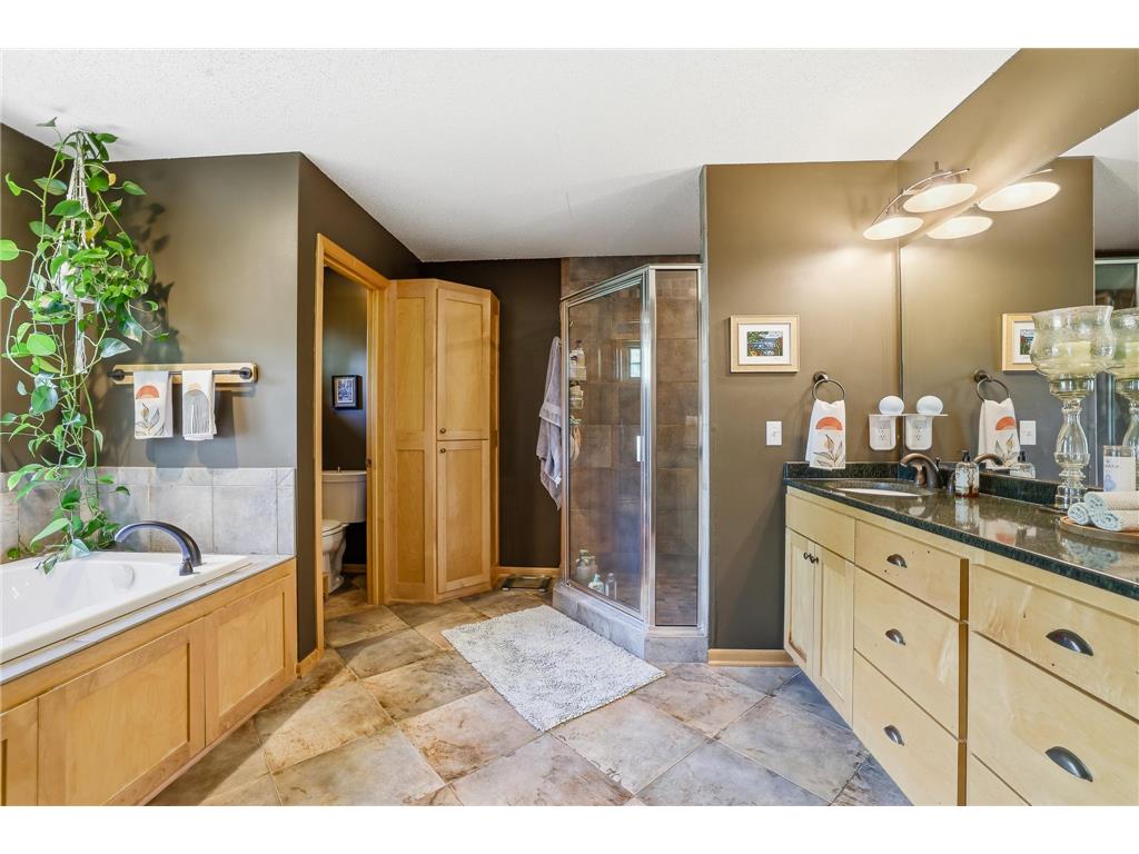 2362 Fieldstone Curve Woodbury MN 55129 7109542 image26