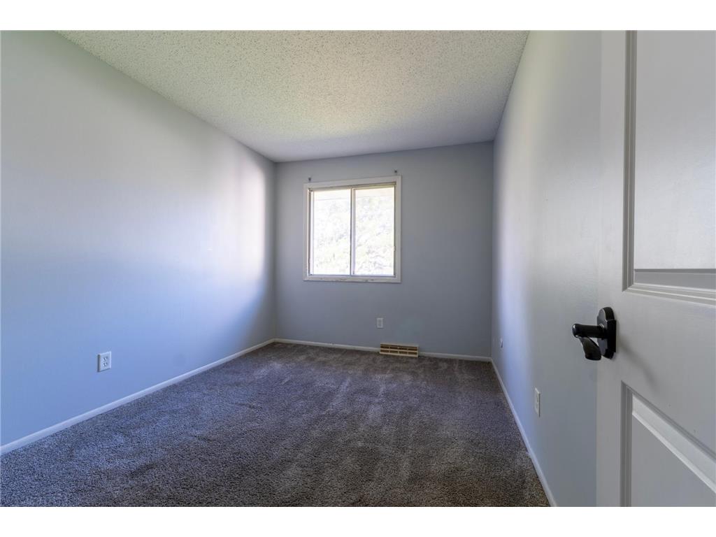 2363 Dorland Lane E Maplewood MN 55119 6801933 image15