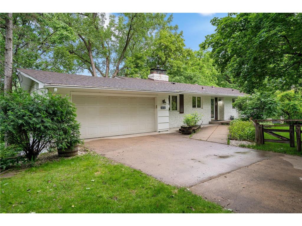 2365 Vale Crest Road Golden Valley MN 55422 - Bass Creek 6544165 image1