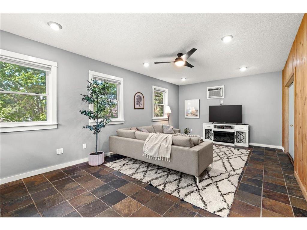 2368 Hadley Avenue N Oakdale MN 55128 7064762 image16