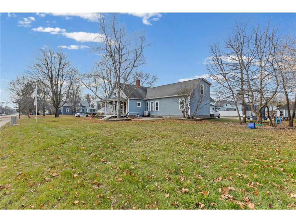 237 Cypress Street S Cambridge MN 55008 7036455 image3
