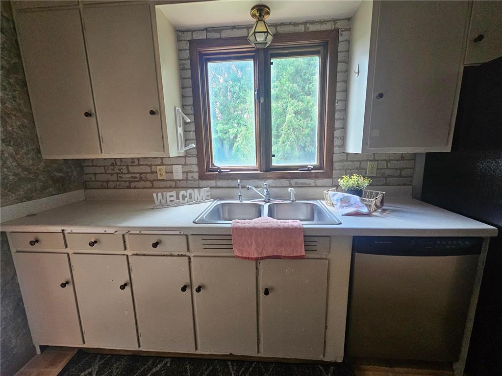 237 E Nelson Avenue Warren MN 56762 7103565 image4