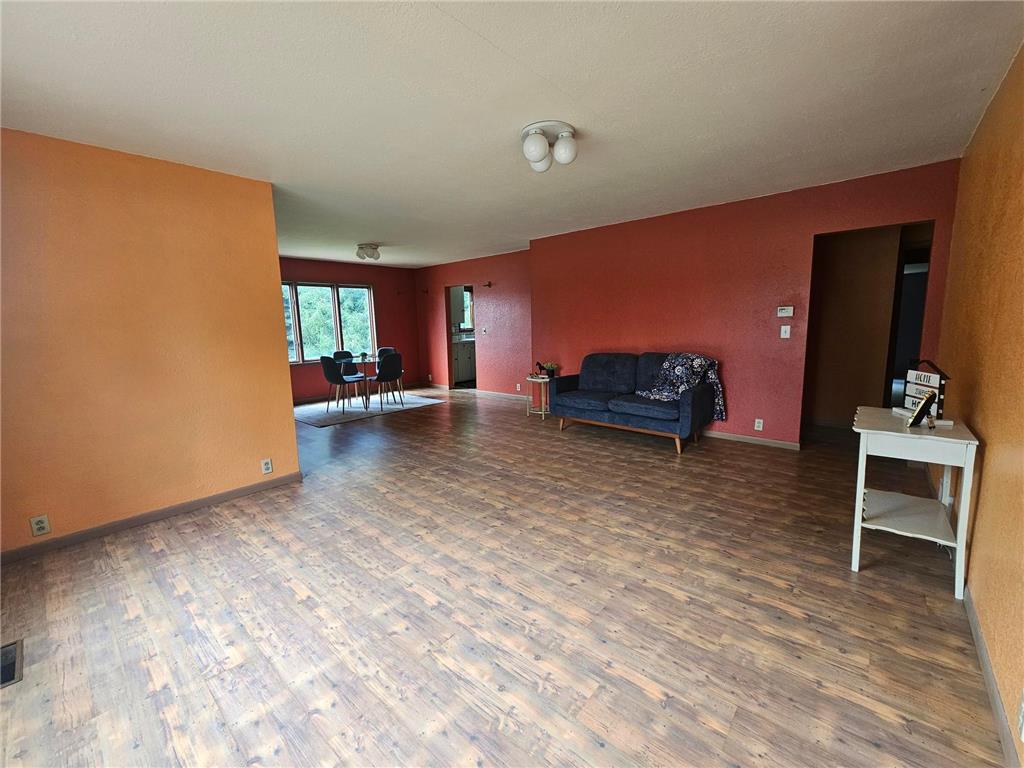 237 E Nelson Avenue Warren MN 56762 7103565 image5