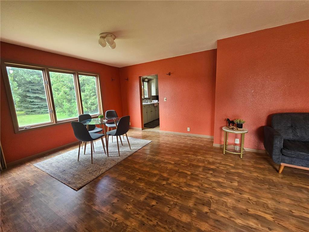 237 E Nelson Avenue Warren MN 56762 7103565 image7