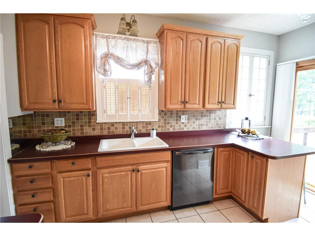 237 Markley Avenue N Thief River Falls MN 56701 - Thief River 7110234 image16
