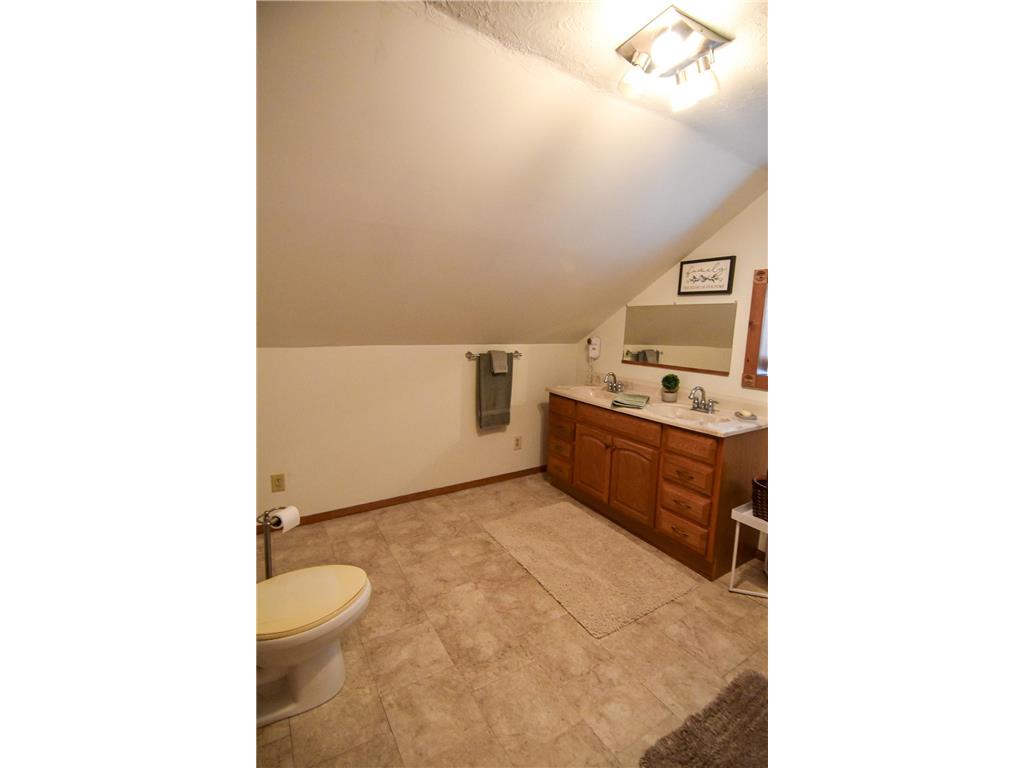 237 Markley Avenue N Thief River Falls MN 56701 - Thief River 7110234 image38