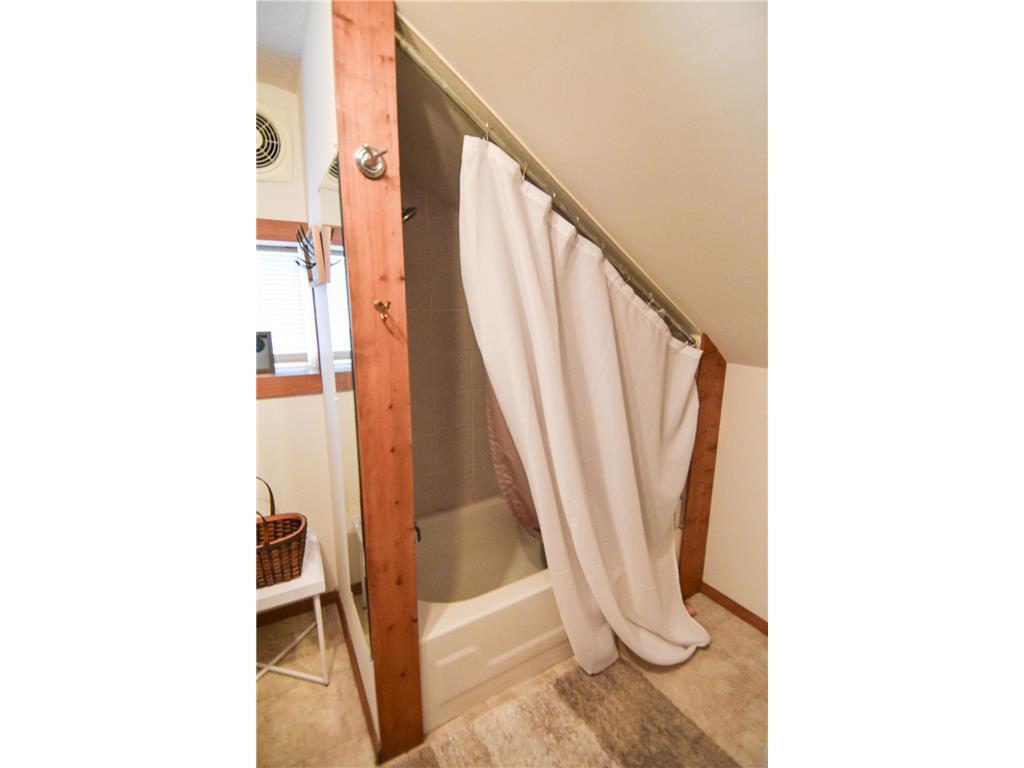 237 Markley Avenue N Thief River Falls MN 56701 - Thief River 7110234 image39