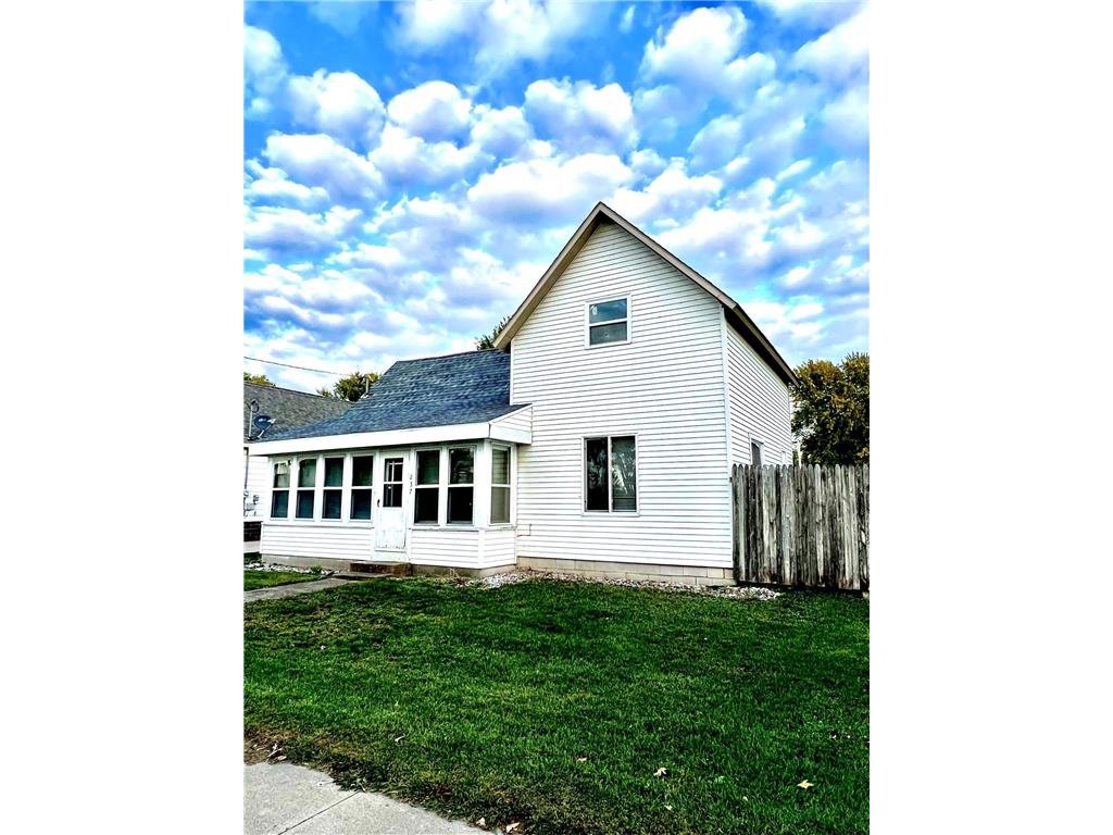 237 N Broadway Alden MN 56009 6447230 image1