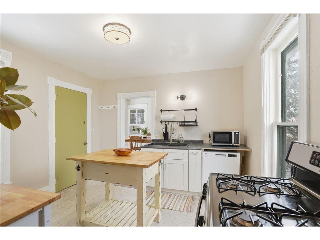 237 Page Street E Saint Paul MN 55107 6824234 image10