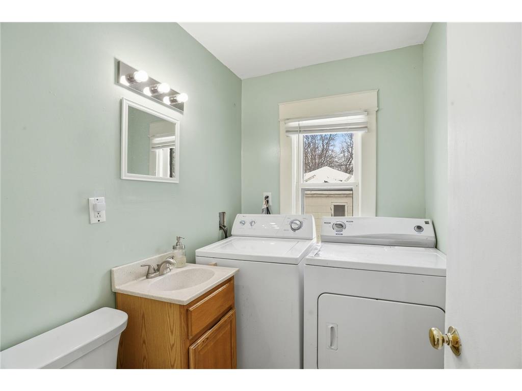 237 Page Street E Saint Paul MN 55107 6824234 image12