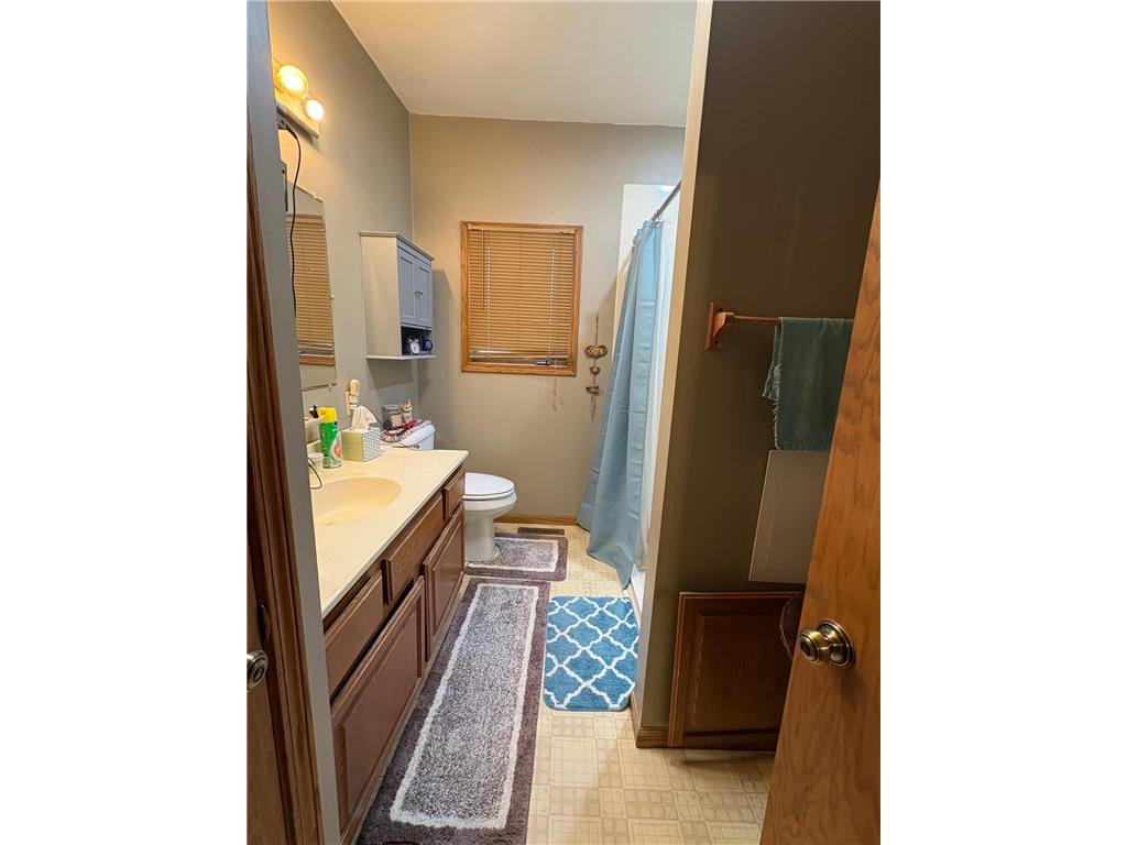237 S Paul Street Appleton MN 56208 7047806 image22