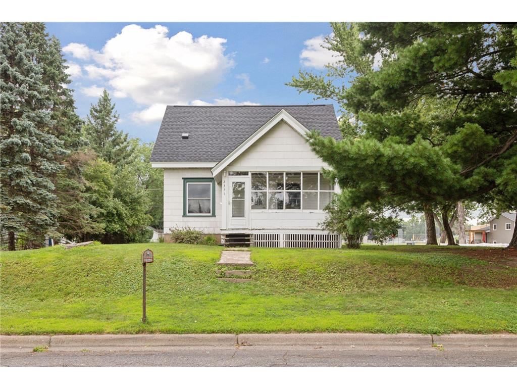 2371 14th Avenue E North Saint Paul MN 55109 6777029 image1