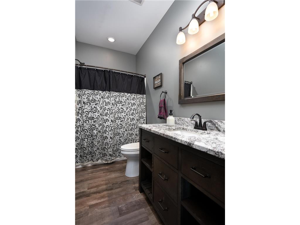 2373 30th Avenue East Farmington WI 54020 7065370 image9