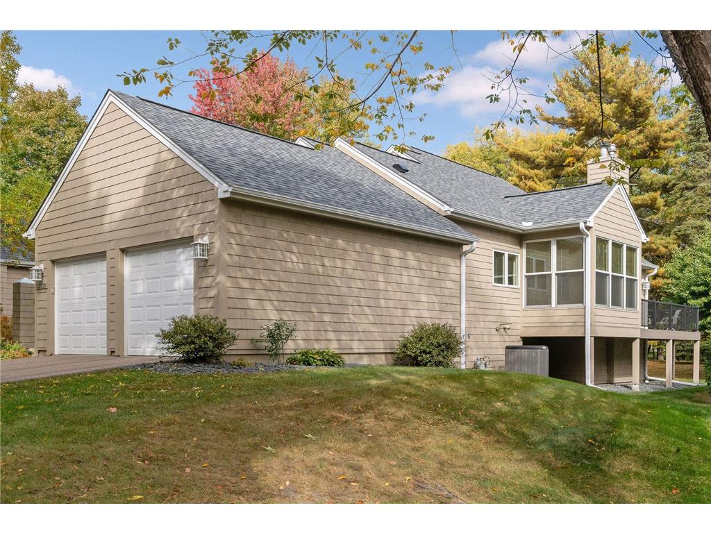 23730 Lawtonka Drive Shorewood MN 55331 - Lake Minnetonka 6270058 image1