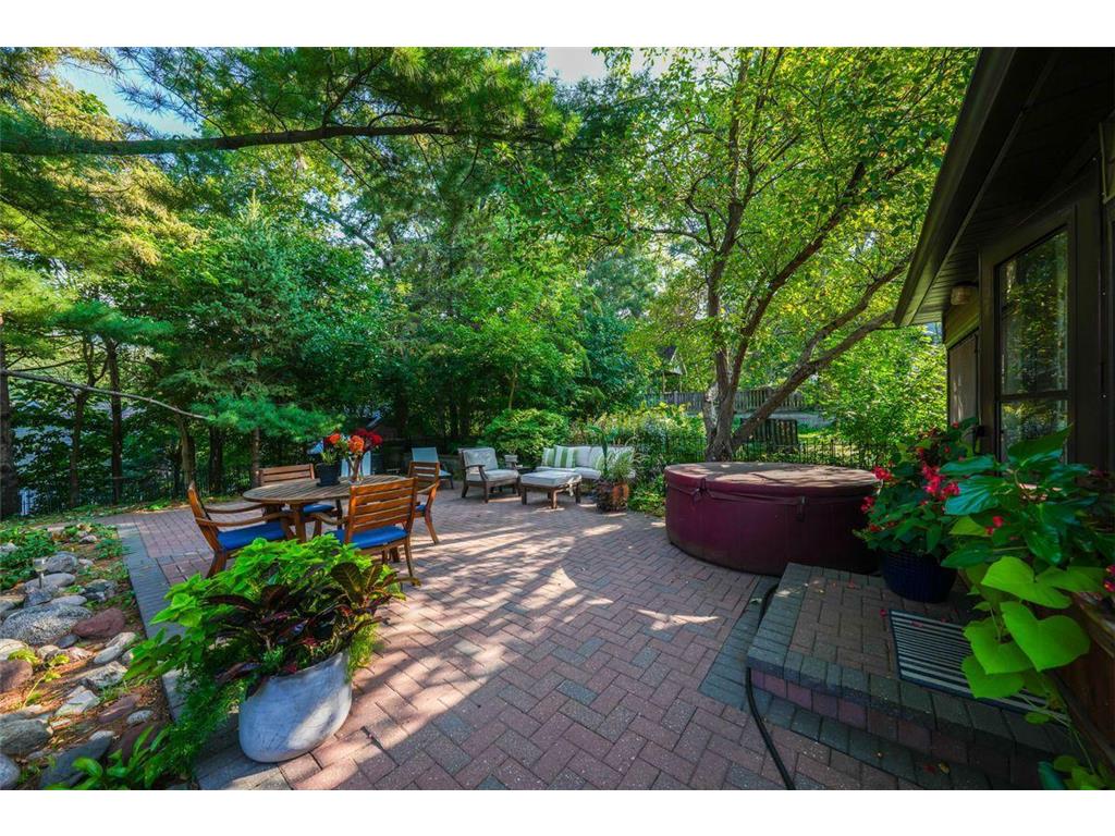 2375 Bourne Avenue Saint Paul MN 55108 6436343 image1