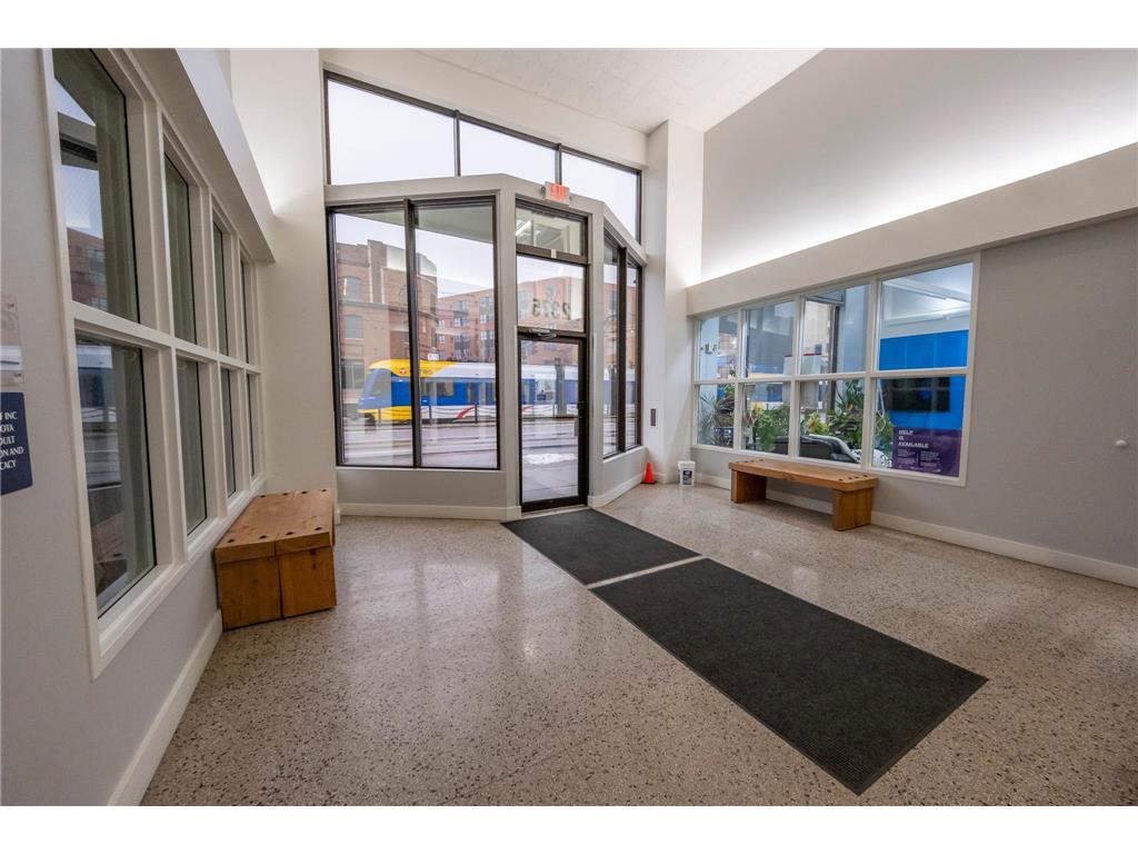 2375 University Avenue W Saint Paul MN 55114 6757944 image10