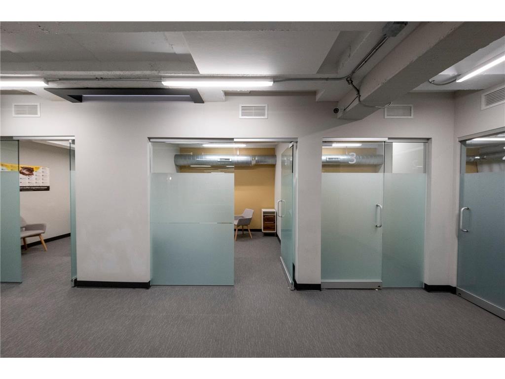 2375 University Avenue W Saint Paul MN 55114 6757944 image12