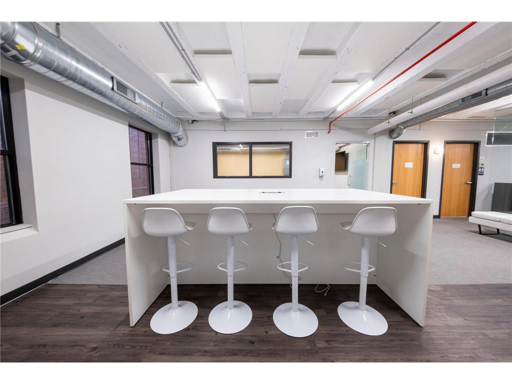 2375 University Avenue W Saint Paul MN 55114 6757944 image9