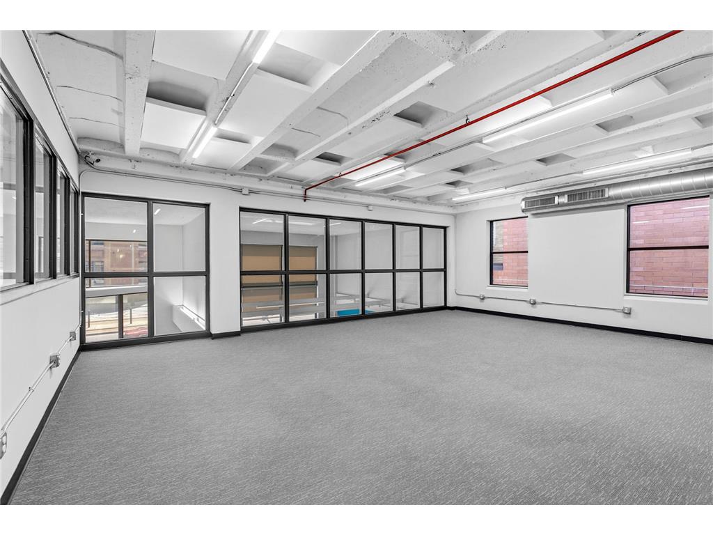 2375 University Avenue W Saint Paul MN 55114 7093329 image11