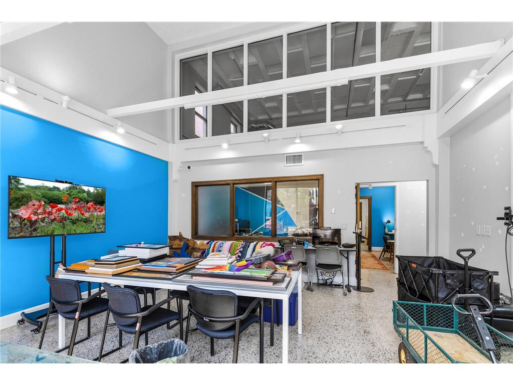 2375 University Avenue W Saint Paul MN 55114 7093329 image19