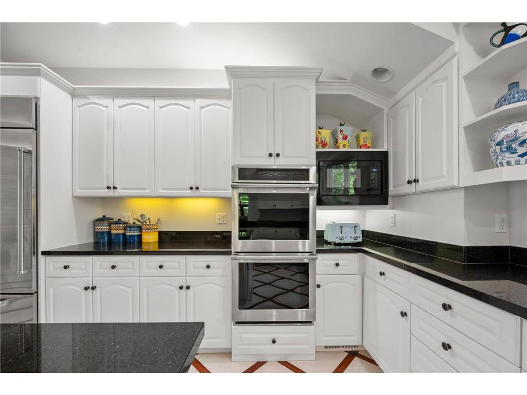 23760 Lawtonka Drive Shorewood MN 55331 - Lake Minnetonka 7010981 image26
