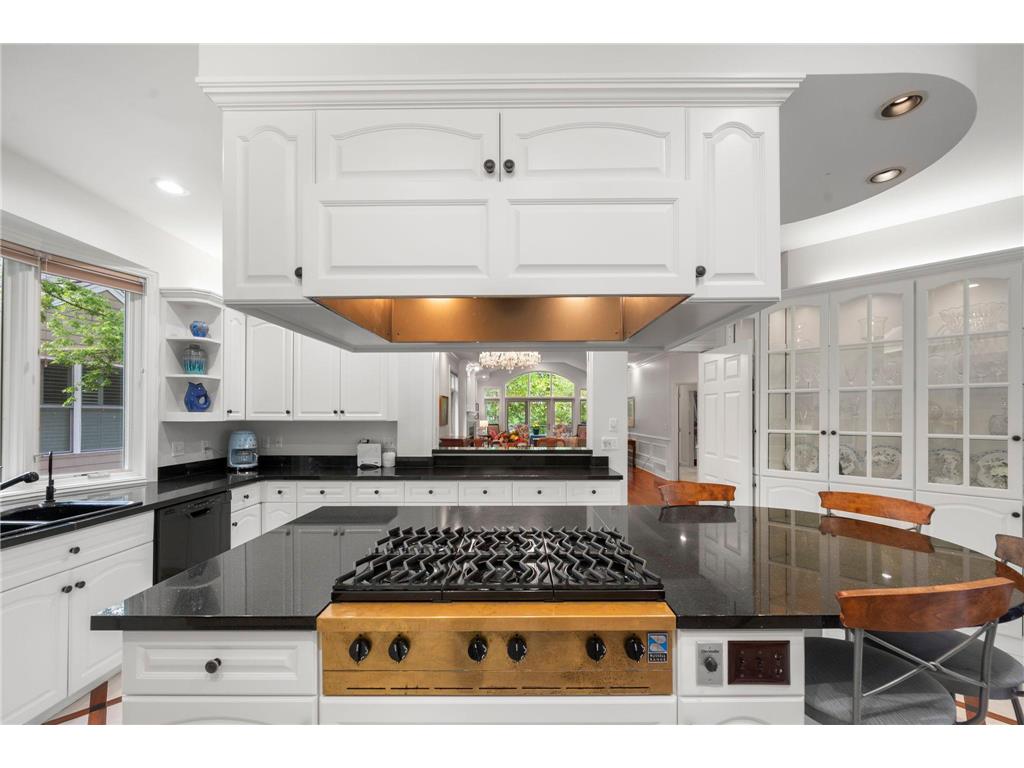 23760 Lawtonka Drive Shorewood MN 55331 - Lake Minnetonka 7010981 image27