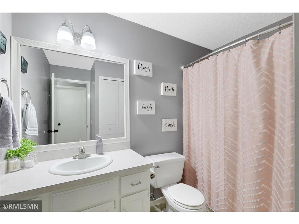 2377 Grenadier Avenue N Oakdale MN 55128 7054582 image13
