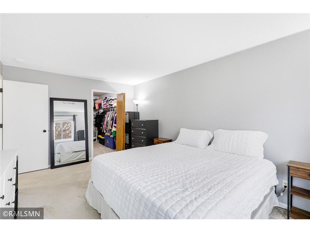 2377 Grenadier Avenue N Oakdale MN 55128 7054582 image15