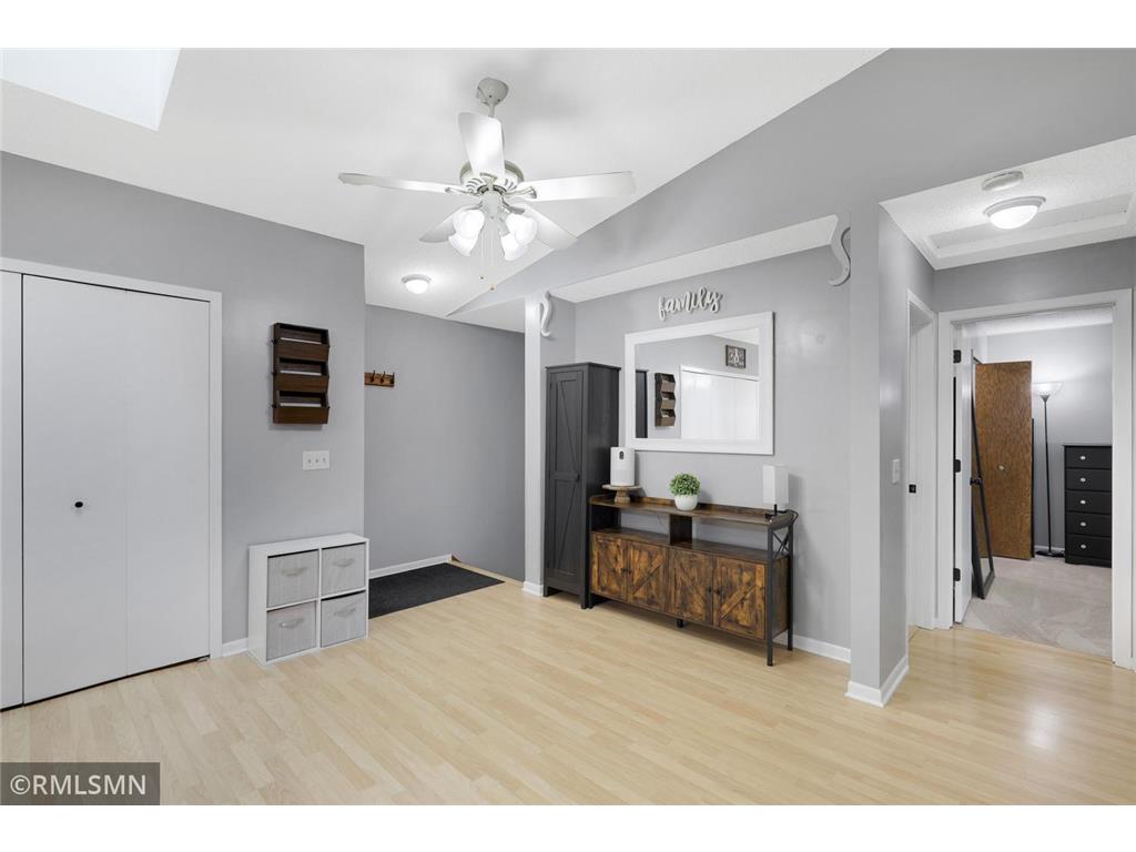 2377 Grenadier Avenue N Oakdale MN 55128 7054582 image3
